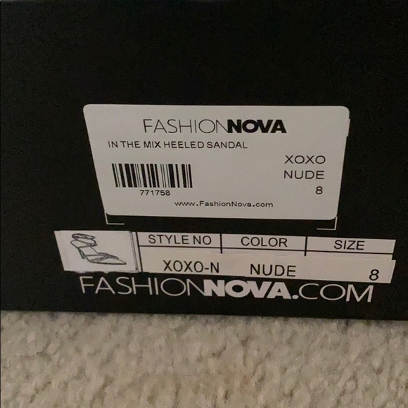 FashionNova In The Mix Heeled Sandal size 8 - Picture 3 of 3